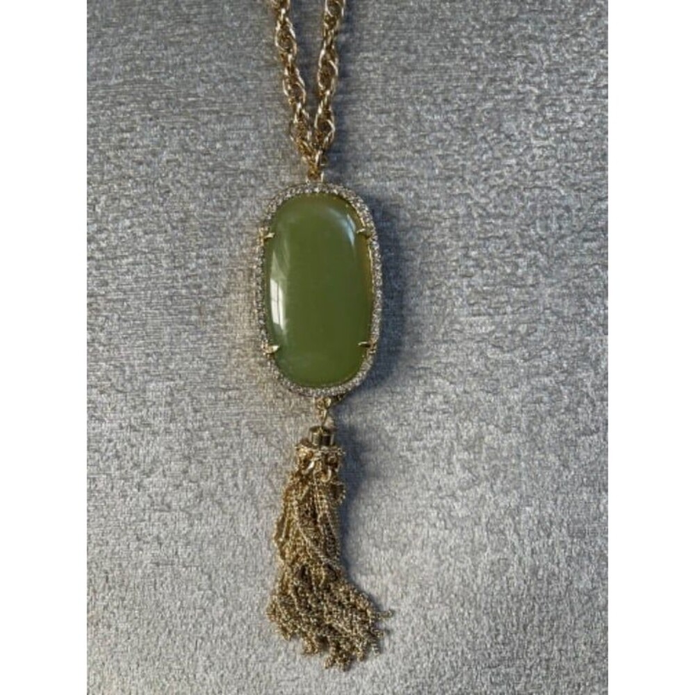 Green tassel necklace